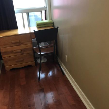 Convention Travelers Home Торонто Экстерьер фото