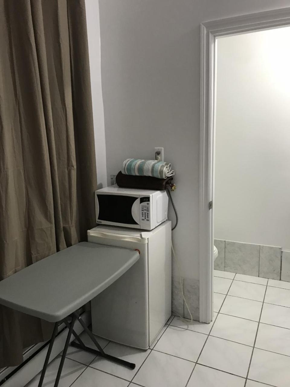Convention Travelers Home Торонто Экстерьер фото