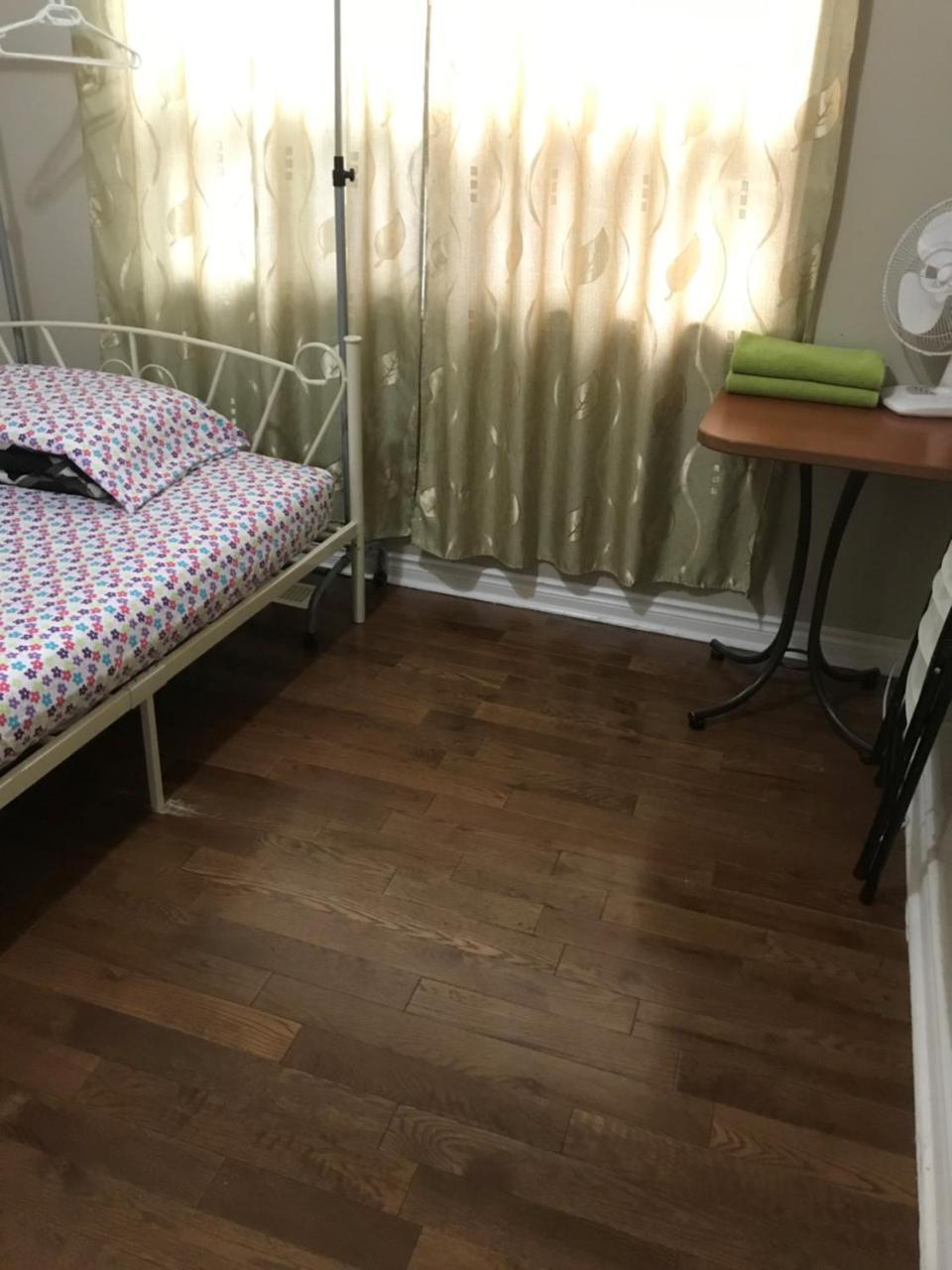 Convention Travelers Home Торонто Экстерьер фото